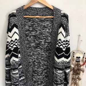 Tribal Black & White Cardigan  🚫 SOLD